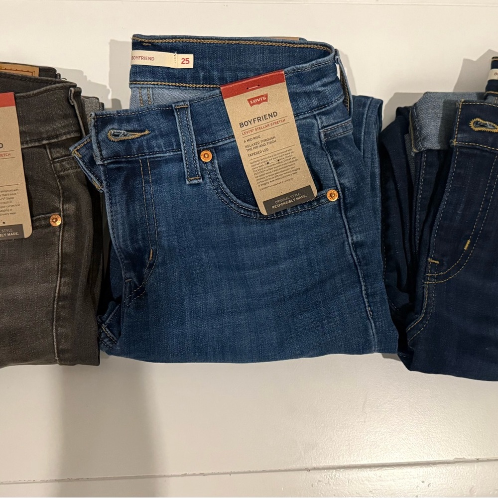 NWT - Levi's Women's Dark Blue Boyfriend Jeans - 25x30 (3 pairs)